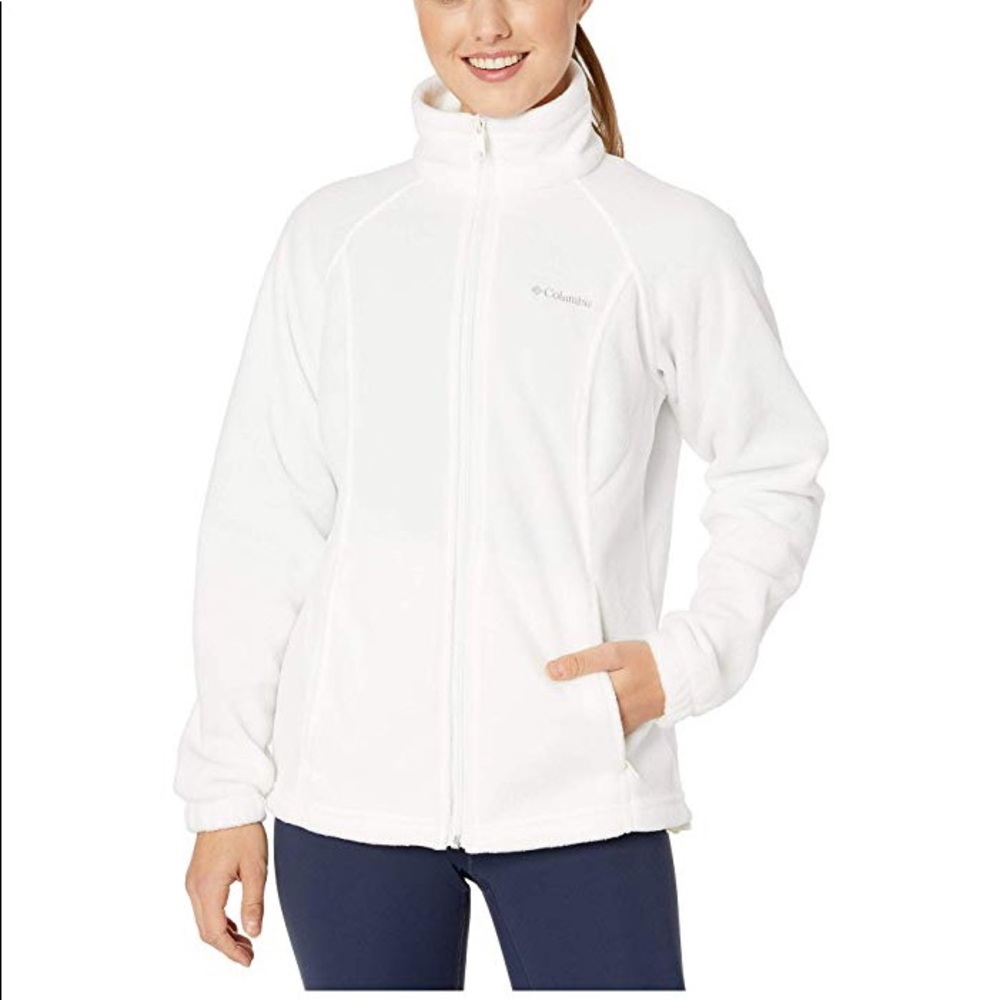 White turtle neck Colombia fleece zip up jacket